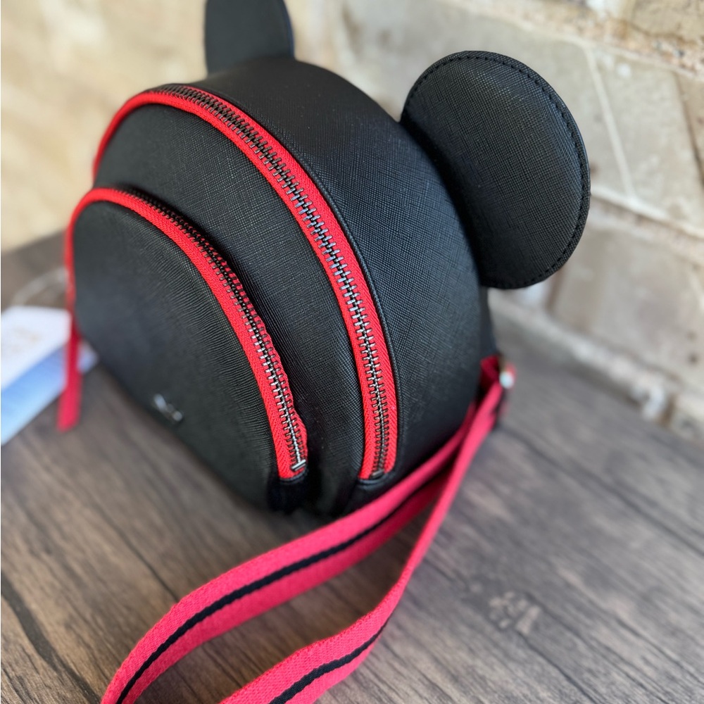 NWT Freshly Picked Obsidian Mickey Anaheim Hip Pack - Picture 3 of 7
